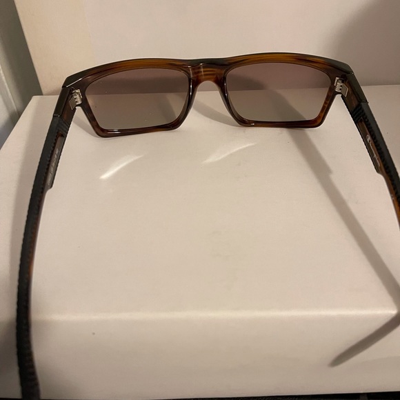 Champion Sunglasses Polarized new with case and dust cloth 56-18-140 - Picture 4 of 5